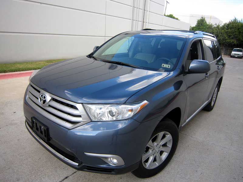 Toyota Highlander protected with 3M Clear Bra Paint Protection Film